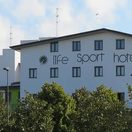 Life Sport Hotel 3*