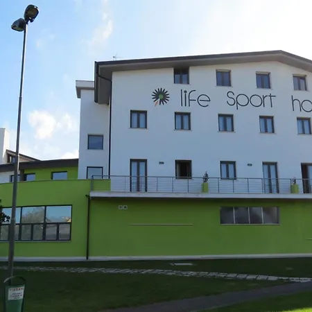 Life Sport Hotel 3*